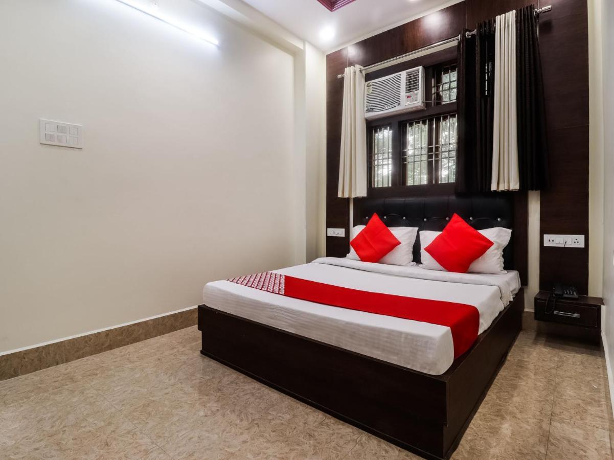 Oyo 72429 New Abhinandan Hotel Amroha Esterno foto