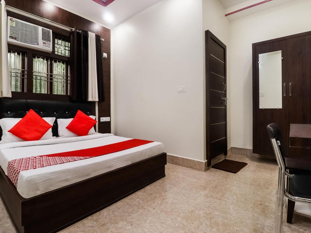 Oyo 72429 New Abhinandan Hotel Amroha Esterno foto