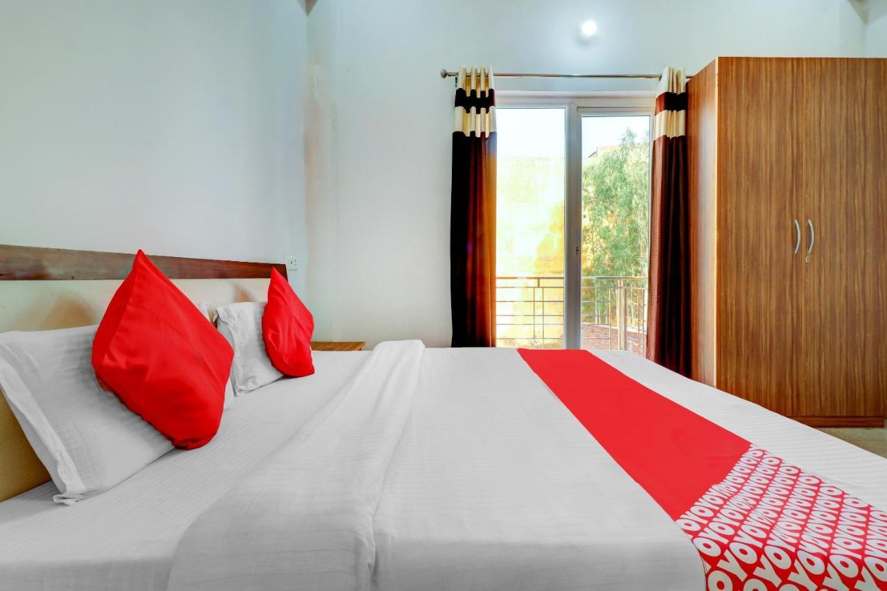 Oyo 72429 New Abhinandan Hotel Amroha Esterno foto